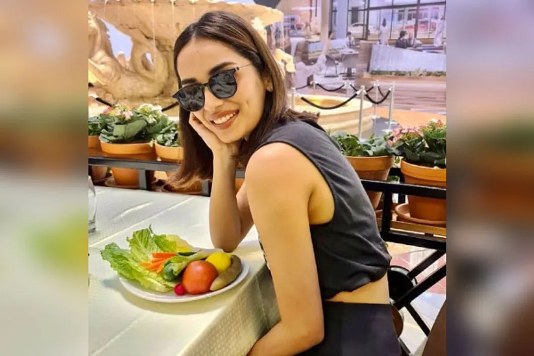  Manushi Chhillar emphasises on 'need to eat right' through her social media campaign