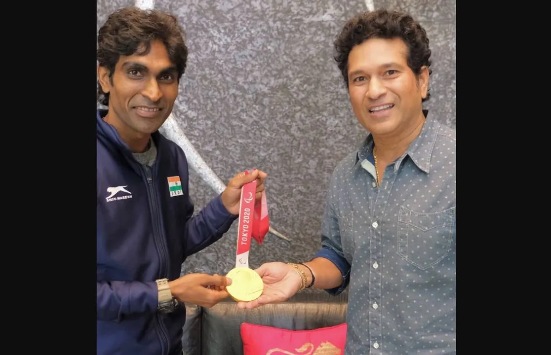  Paralympics medalist Pramod Bhagat on cloud nine as he meets Sachin Tendulkar; See pics