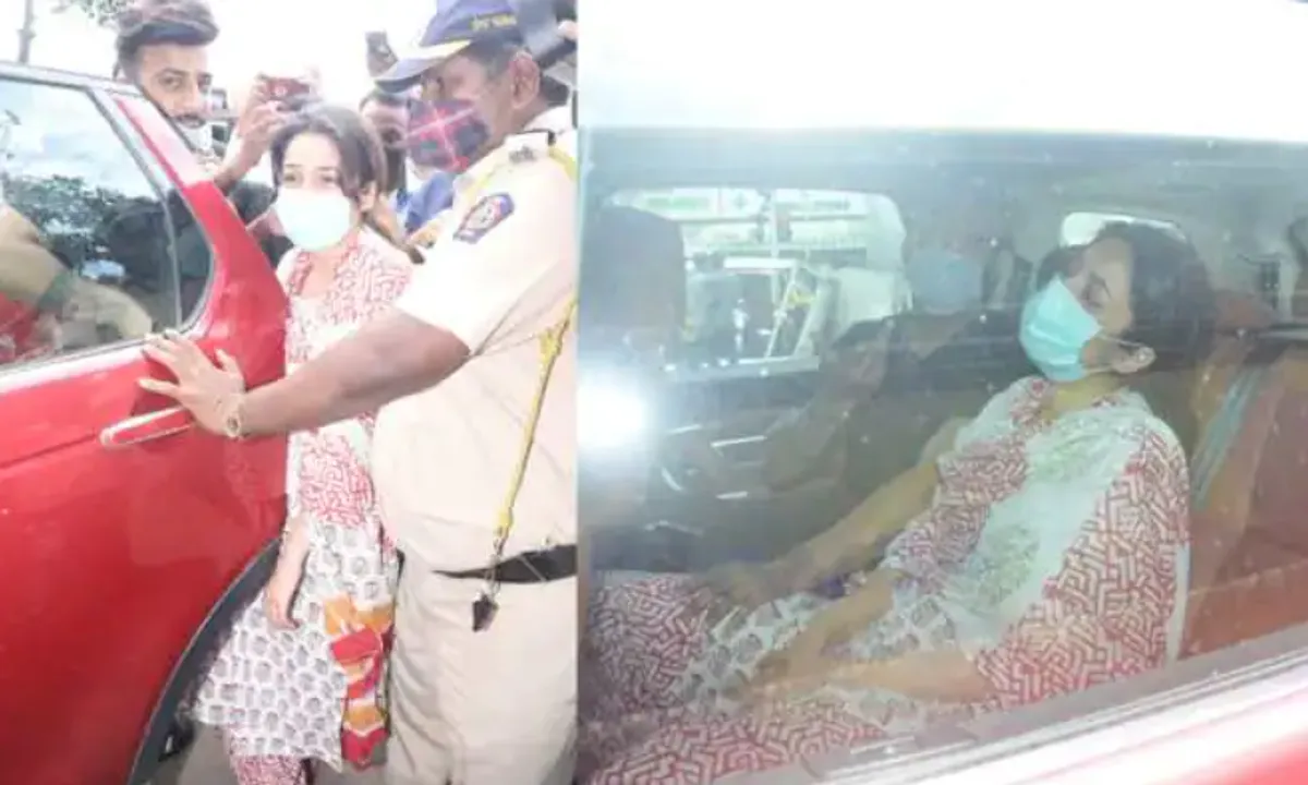  Actress Zareen Khan slams 'heartless' media treatment of Shehnaaz Gill at Sidharth Shukla's funeral