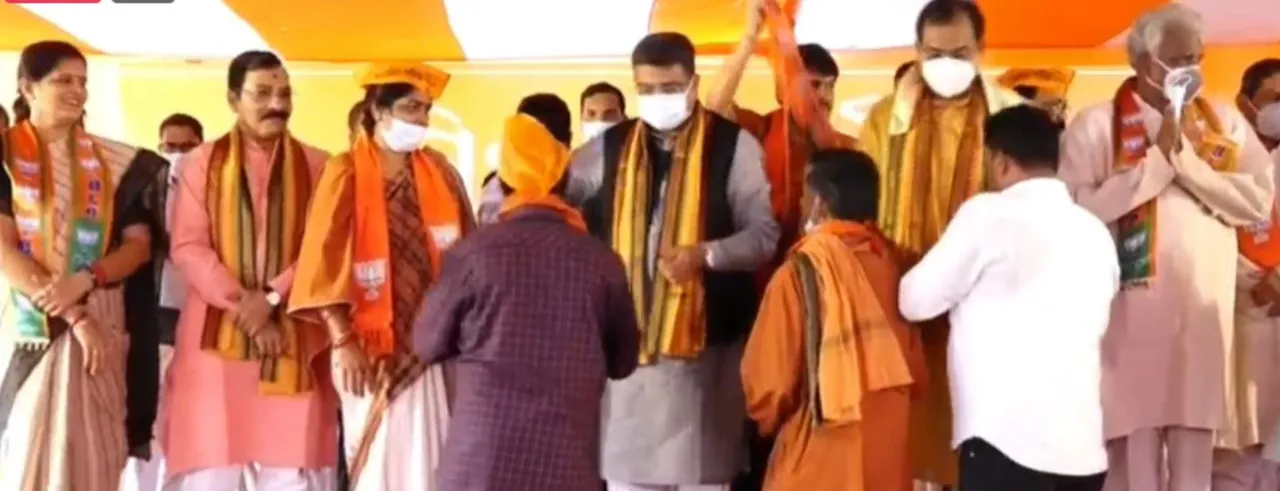  Former Odisha Minister Anjali Behera joins BJP