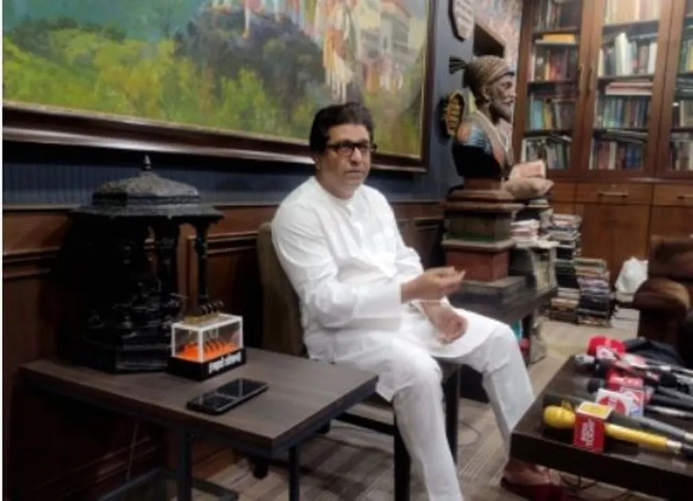  MNS chief Raj Thackeray, mother test Covid-19 positive