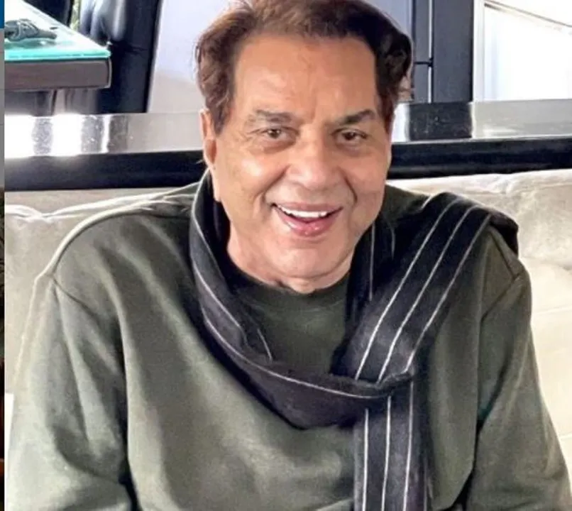  Veteran Actor Dharmendra gives a glimpse of his ‘beloved baby’ [watch]