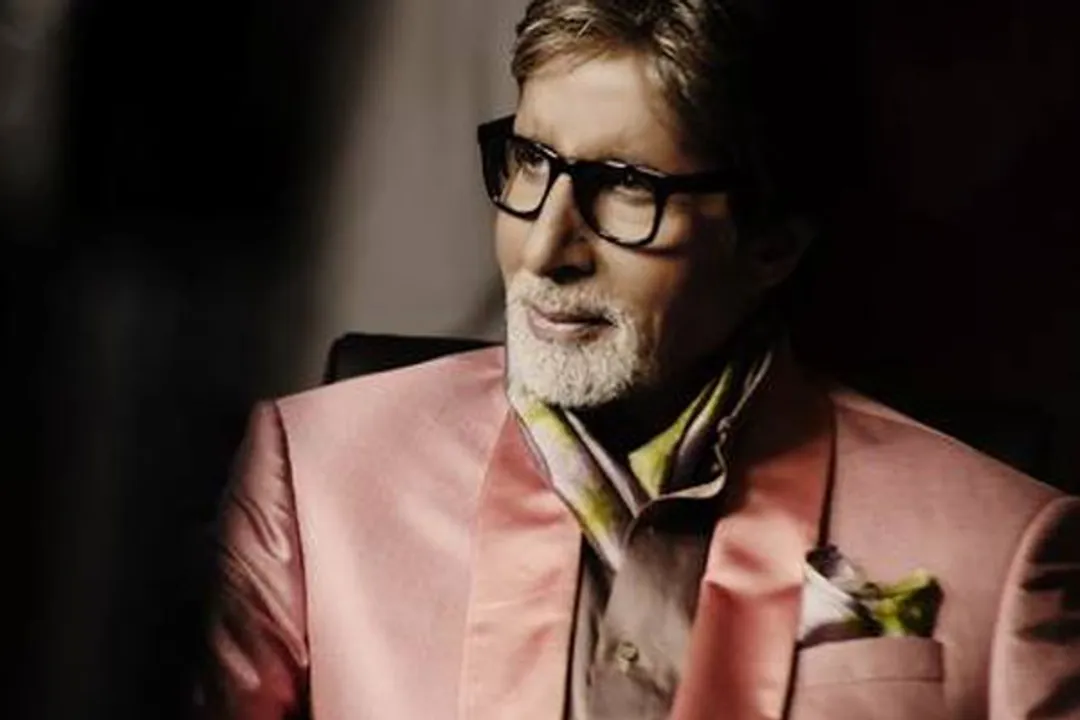  Big B 'walks into 80th', daughter Shweta corrects it to '79th'