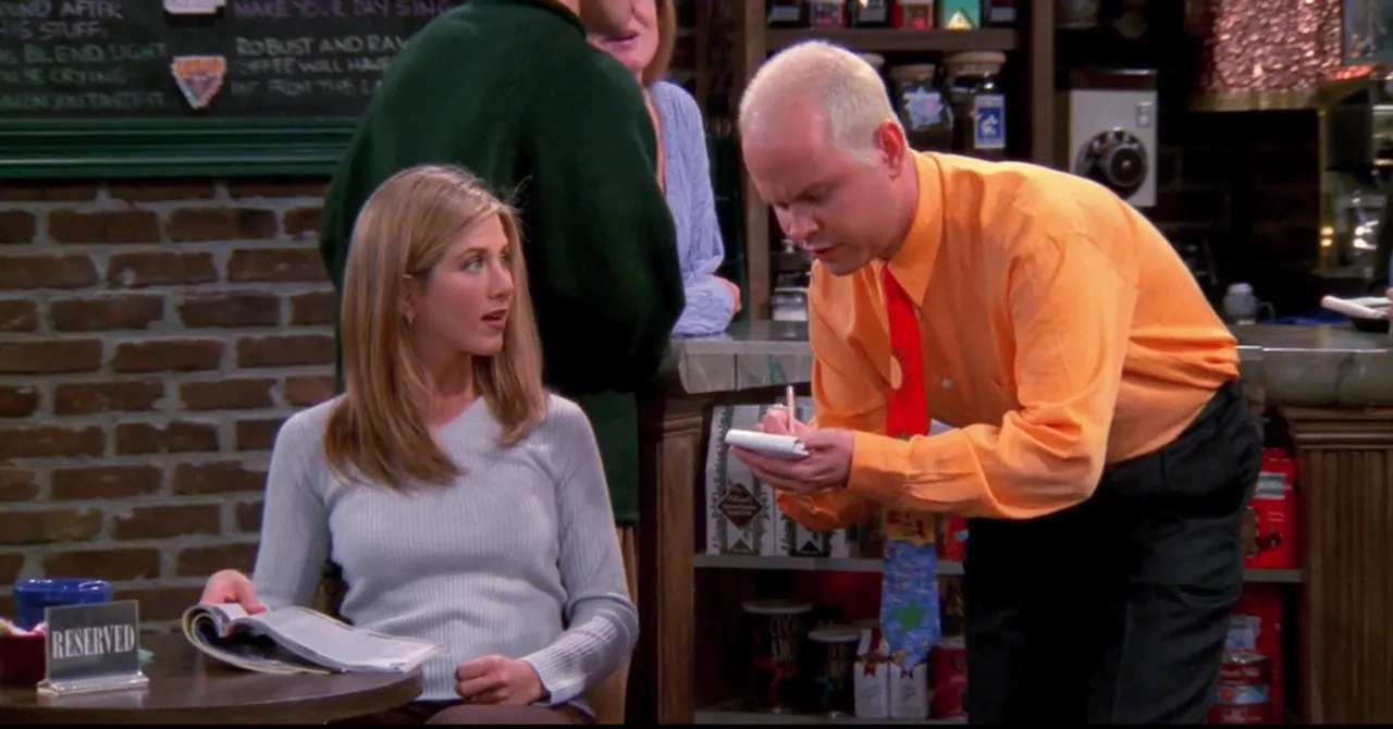  Jennifer Aniston, Courteney Cox and Lisa Kudrow pay tributes to James Michael Tyler who played Gunther in 'Friends'