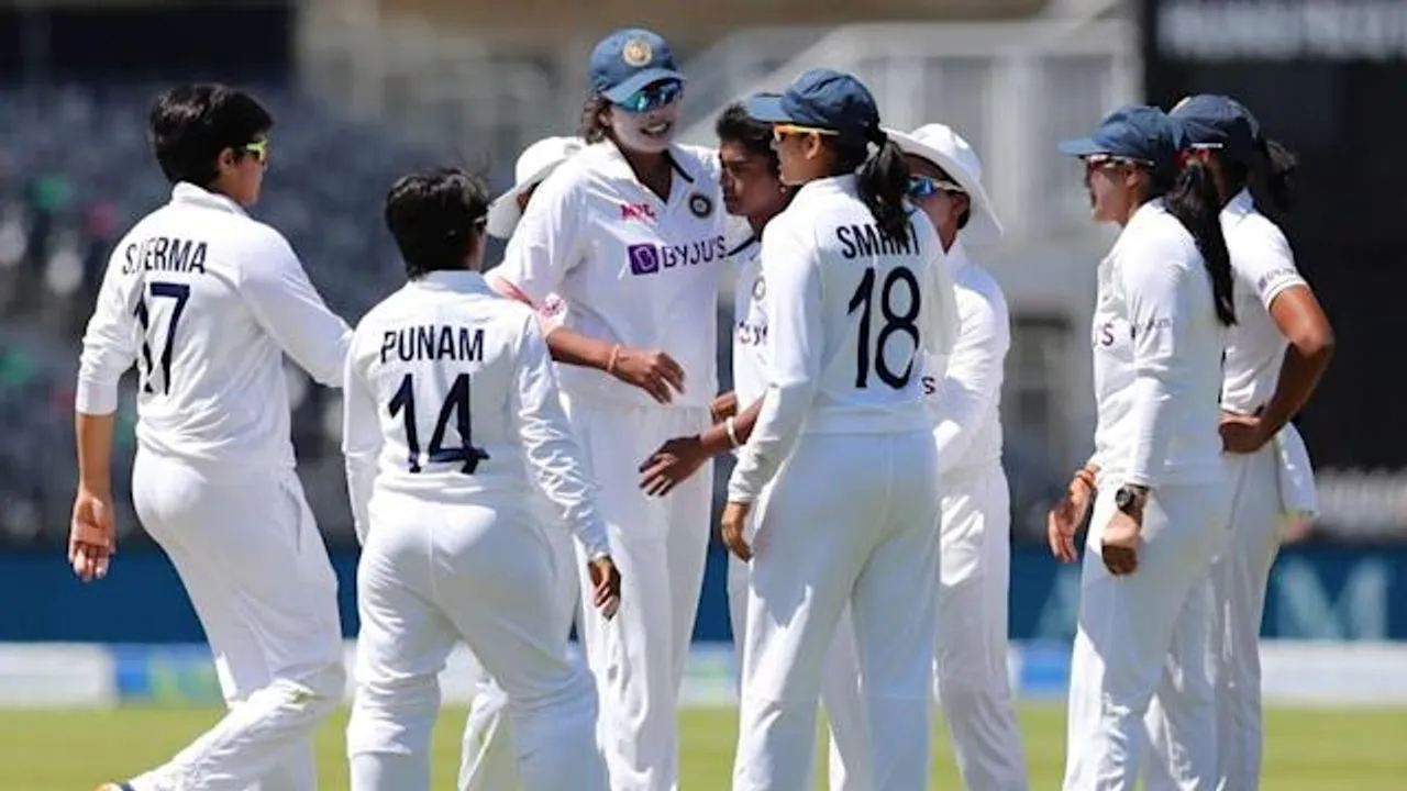  Like Border-Gavaskar Trophy, name Aus-Ind women's series after Jhulan Goswami, Cathryn Fitzpatrick: Beams