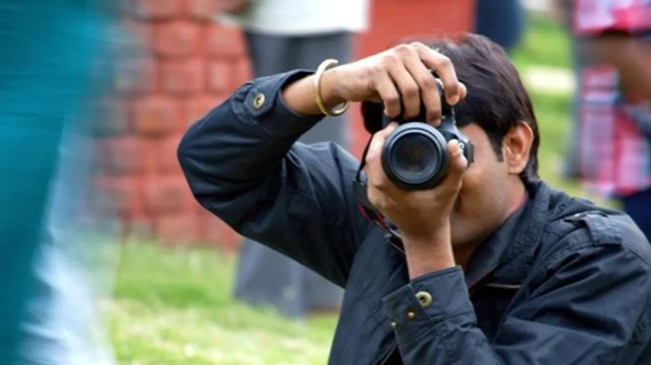  Wedding photographer deletes all pictures after being denied food