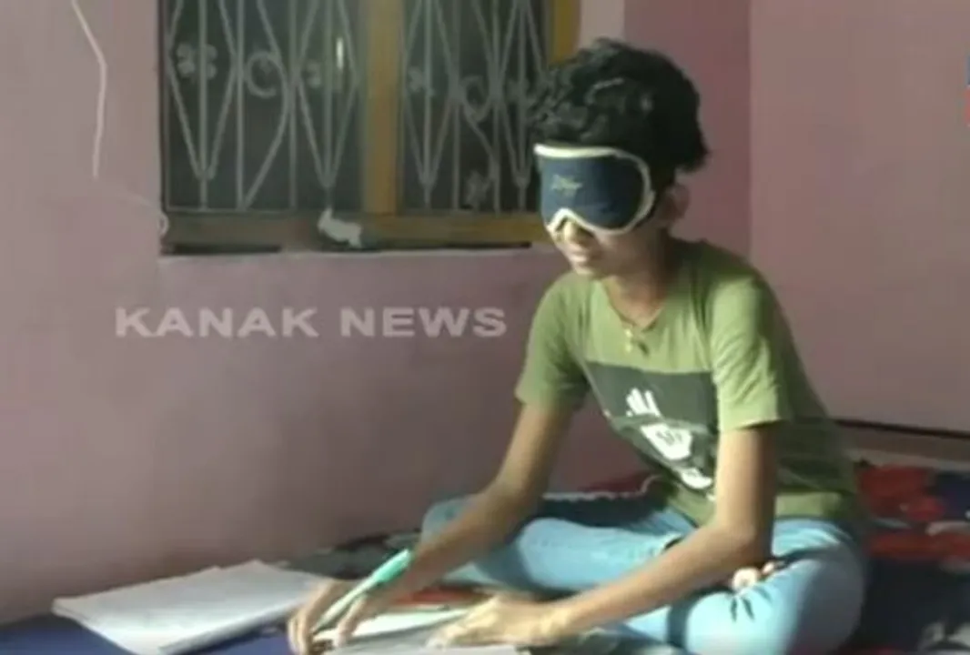  Meet Odisha's wonder girl who can read, ride bicycle without seeing [Watch]