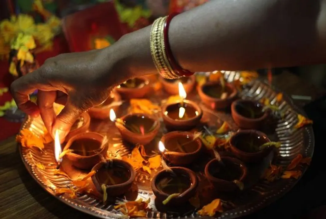  Happy Gujarati New Year 2021 Wishes, Messages to greet friends, family, loved ones