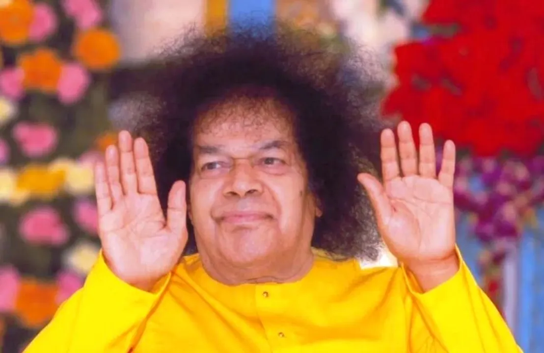  Sathya Sai Baba Birthday: Read Inspiring Quotes by Him on Sathya Sai Baba Jayanti 2021