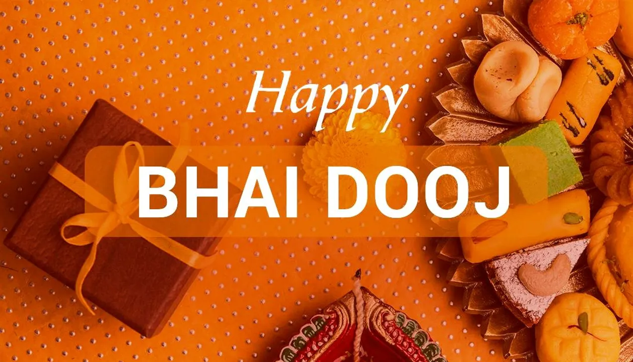 Happy Bhai Dooj 2021 Wishes, Messages, Quotes, SMS to Greet on the Occasion