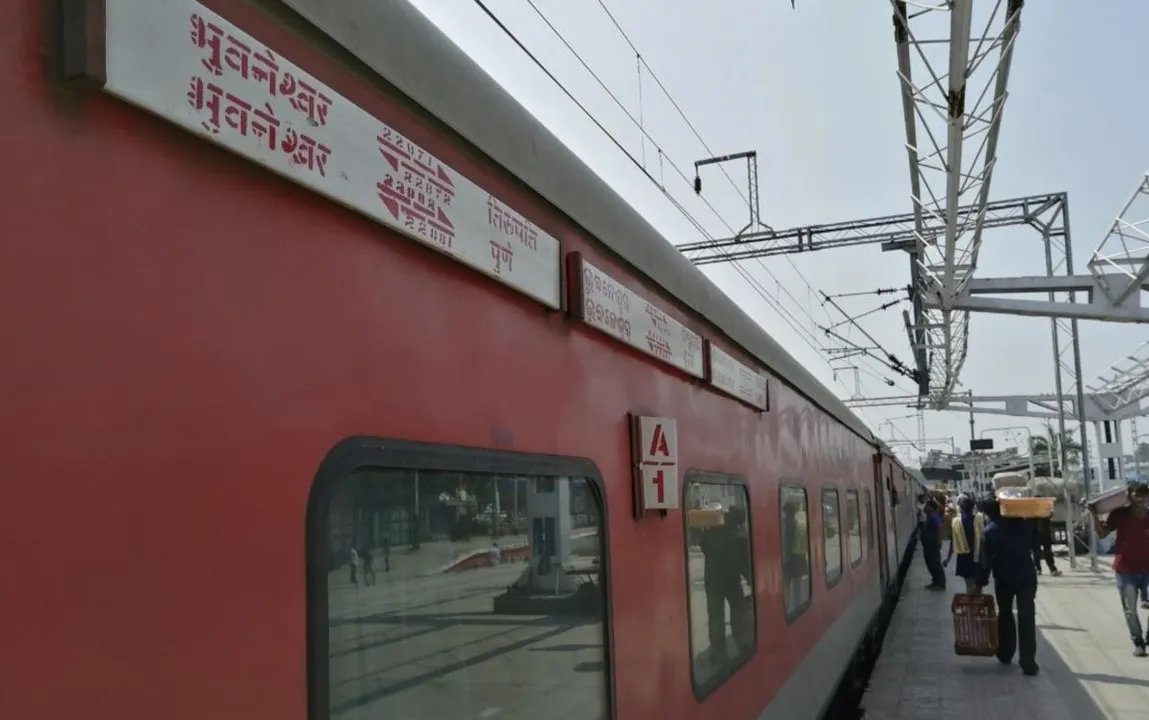  Andhra floods: Bhubaneswar-Tirupati Express train cancelled
