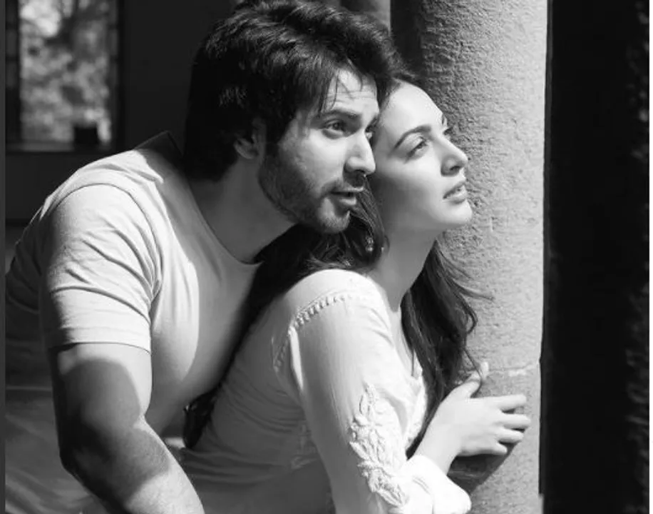  Varun Dhawan shares pic with 'Jug Jugg Jeeyo' co-star Kiara Advani