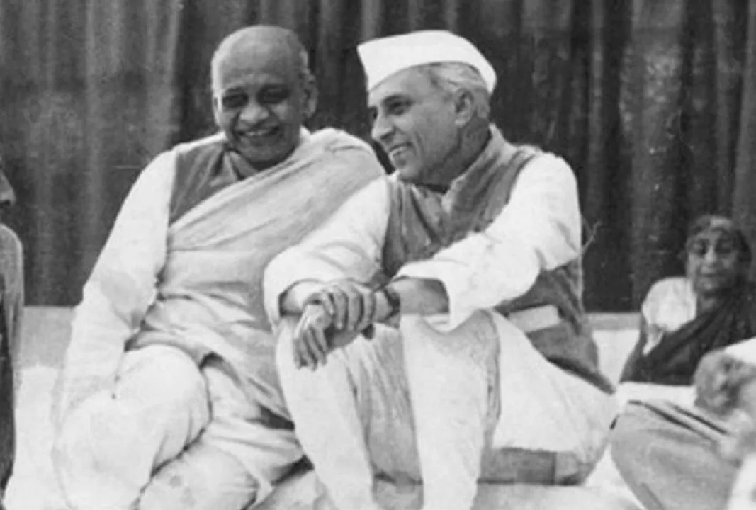  Sardar Vallabhbhai Patel's letter to Jawaharlal Nehru on his birthday goes viral; here's what he wrote