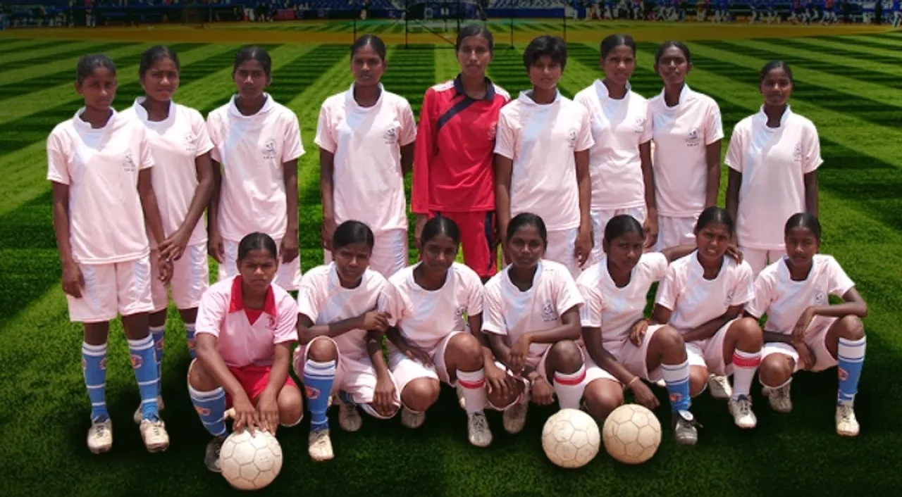  Tsunami providence saved football stars.(photo:mamaniam.org) 