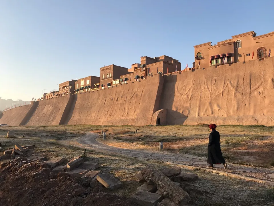  : The old town in the western Chinese city of Kashgar in the Tarim Basin region of Southern Xinjiang Photo: Simina Mistrenau/dpa/IANS 