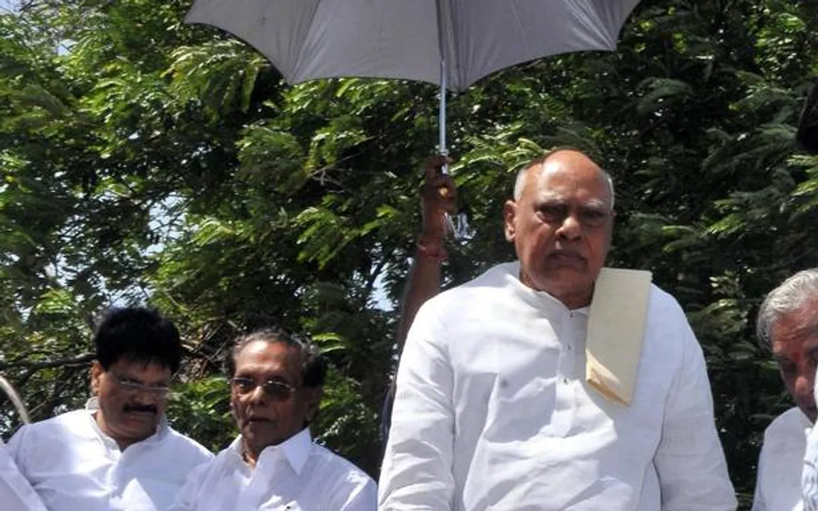  Former Andhra Pradesh CM K Rosaiah passes away