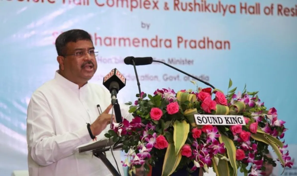  Centre to develop Gorakhpur as 'Special Education Zone': Dharmendra Pradhan