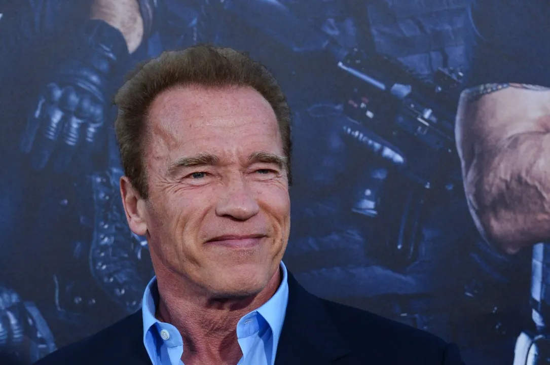  Hollywood legend Arnold Schwarzenegger donates 25 homes to homeless veterans