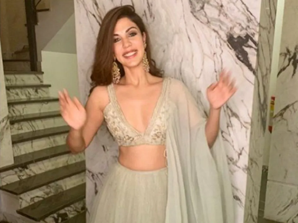  Actress Rhea Chakraborty looks back at 2021, calls it a year full of healing and pain