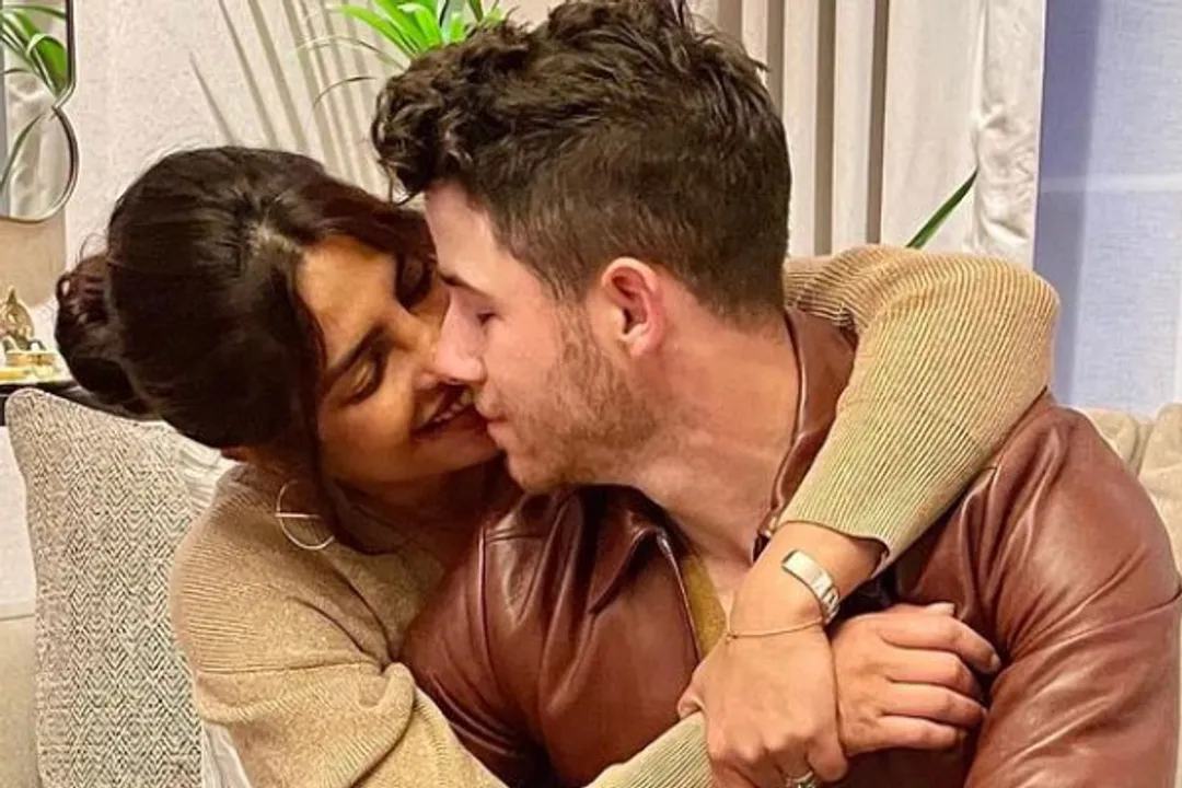  Priyanka Chopra, hubby Nick Jonas welcome their first baby