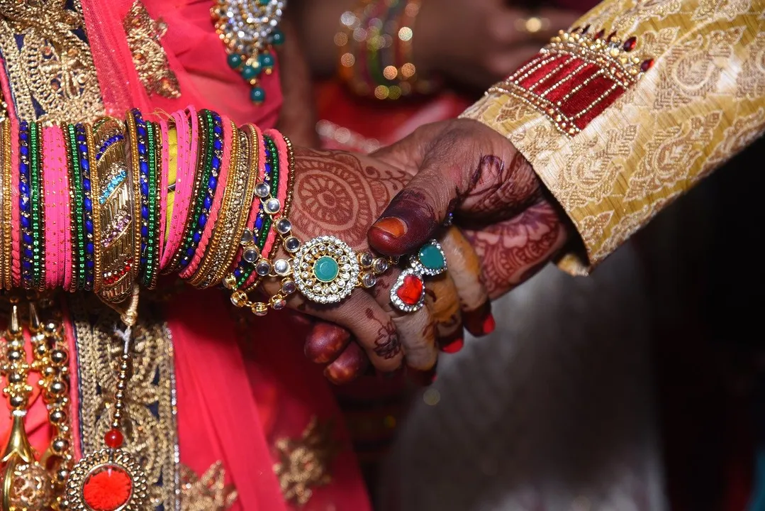  Uttar Pradesh bride calls off wedding after groom throws garland at her