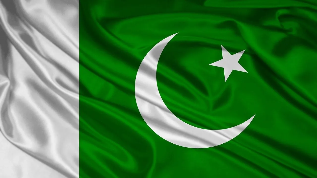  Former Pakistani general confesses 'guilt' in espionage case