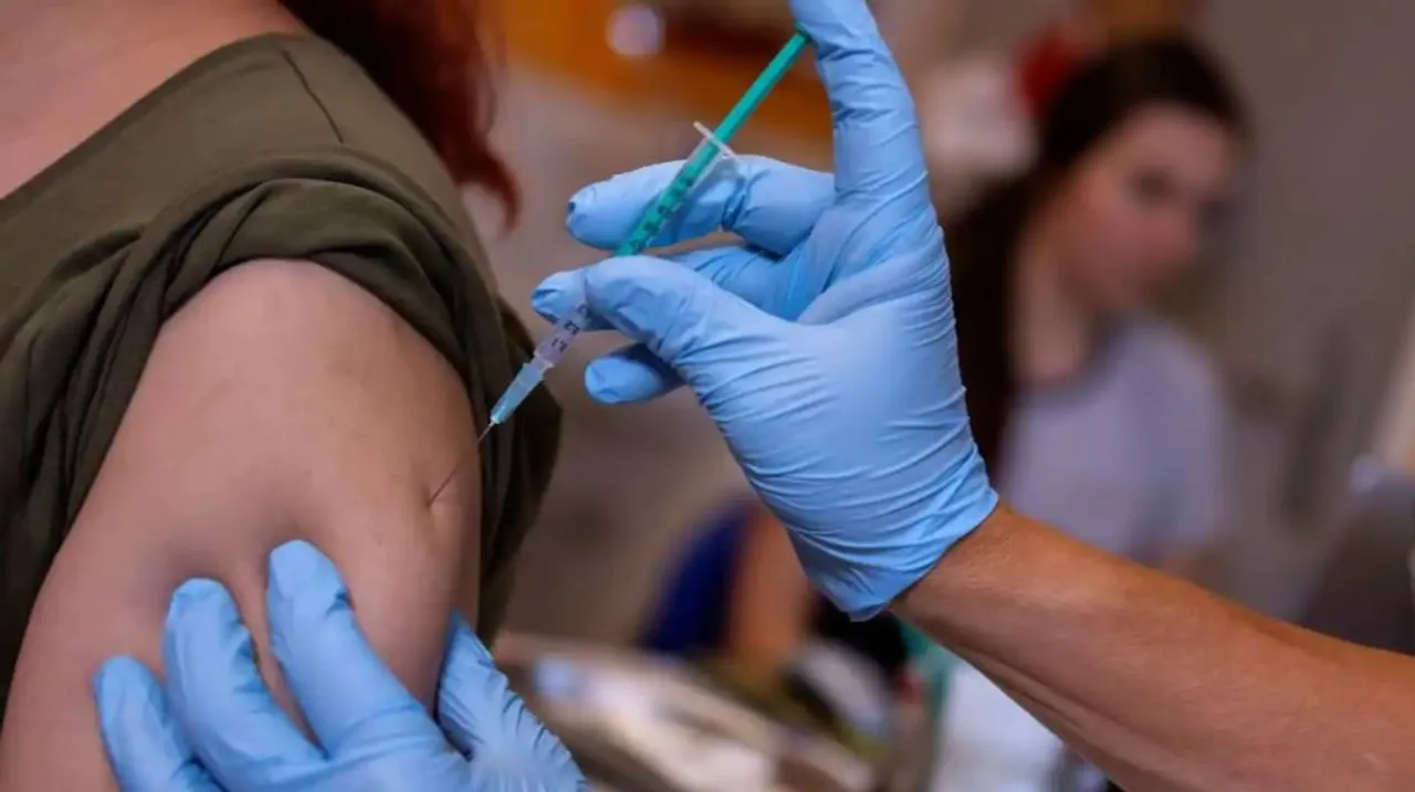  More than 2 crore teenagers inoculated with first dose of Covid-19 vaccine