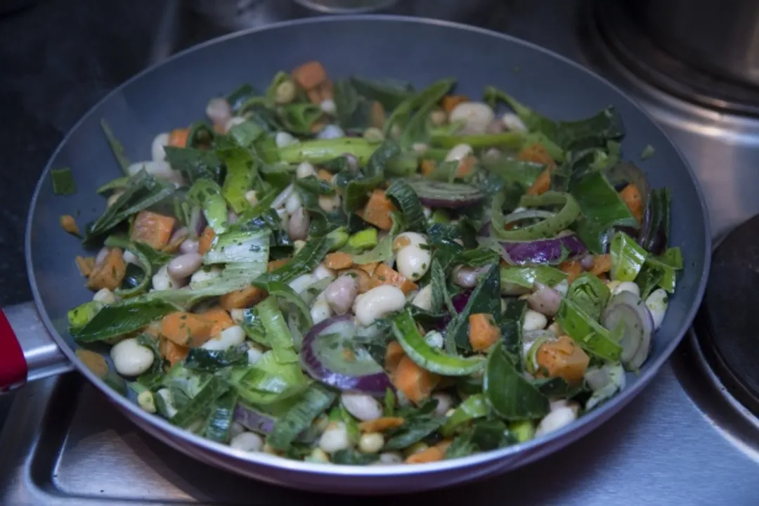  Cooked leafy vegetables were first served 3,500 years ago in west Africa: Study