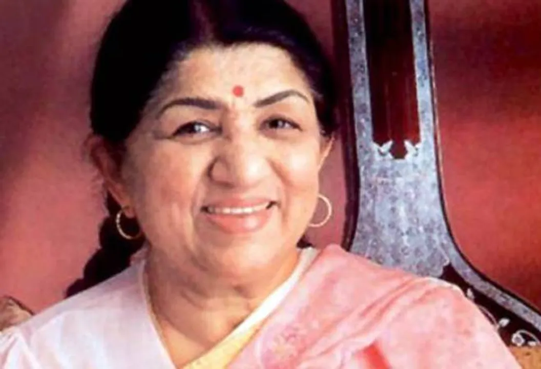  [Watch] Two Odia masterpieces sung by music doyen Lata Mangeshkar