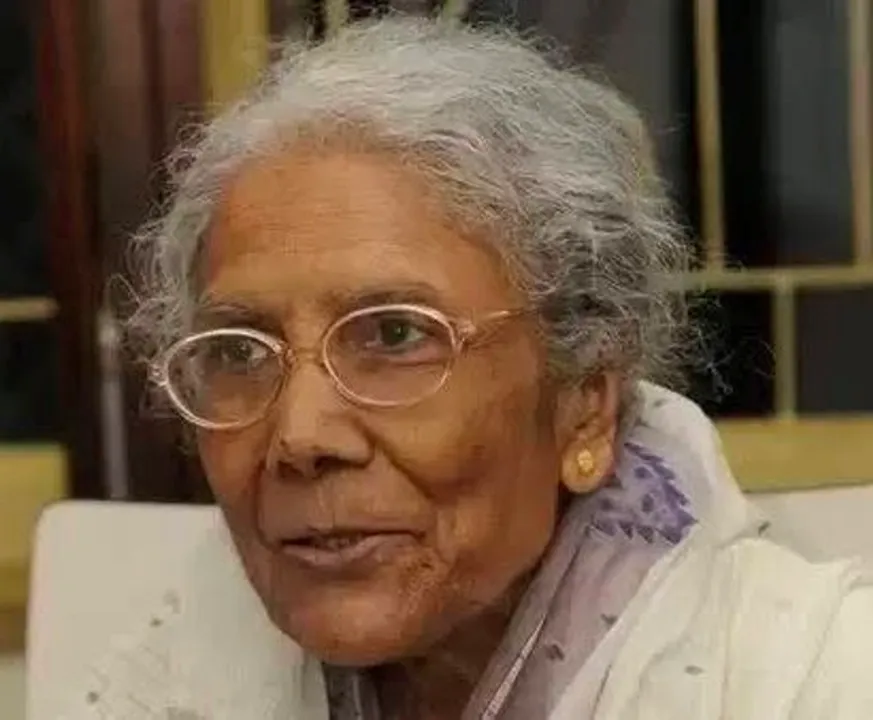  [Watch] Classic Odia song 'Phula Rasia Re' by iconic singer Sandhya Mukherjee