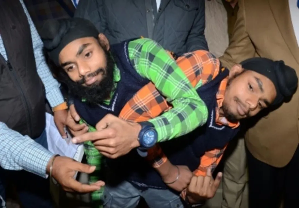 18-year-old conjoined twins cast their votes in Punjab Assembly elections
