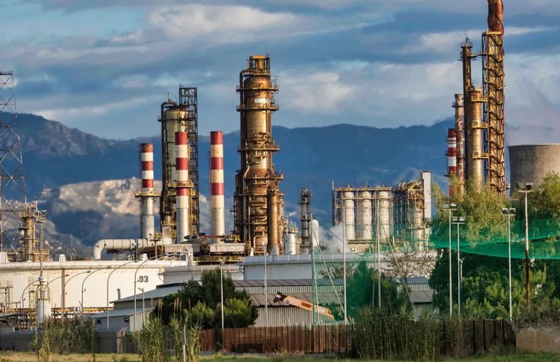  Crude oil price at $130 a barrel, highest in 14 years