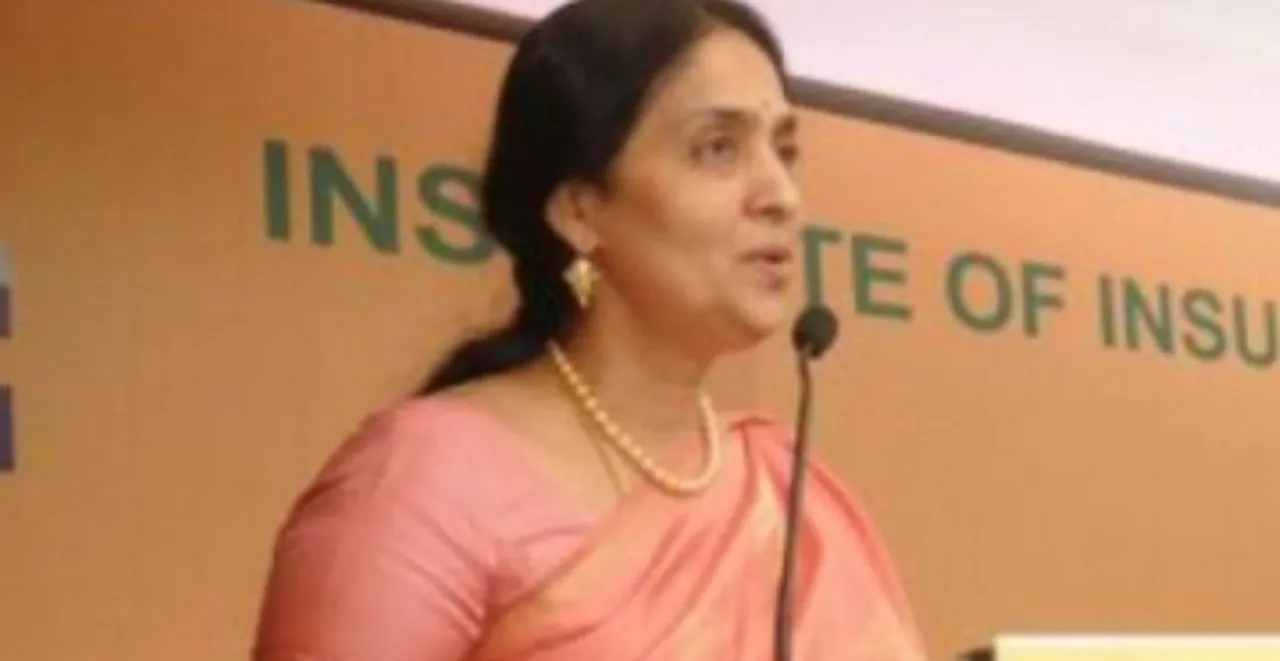  Here're details of email exchange between 'Himalayan yogi' and former NSE Chief