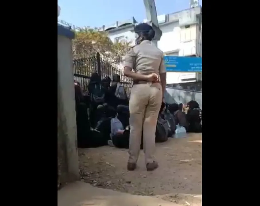  Watch: Muslim students in Karnataka college stage protest after hijab ban