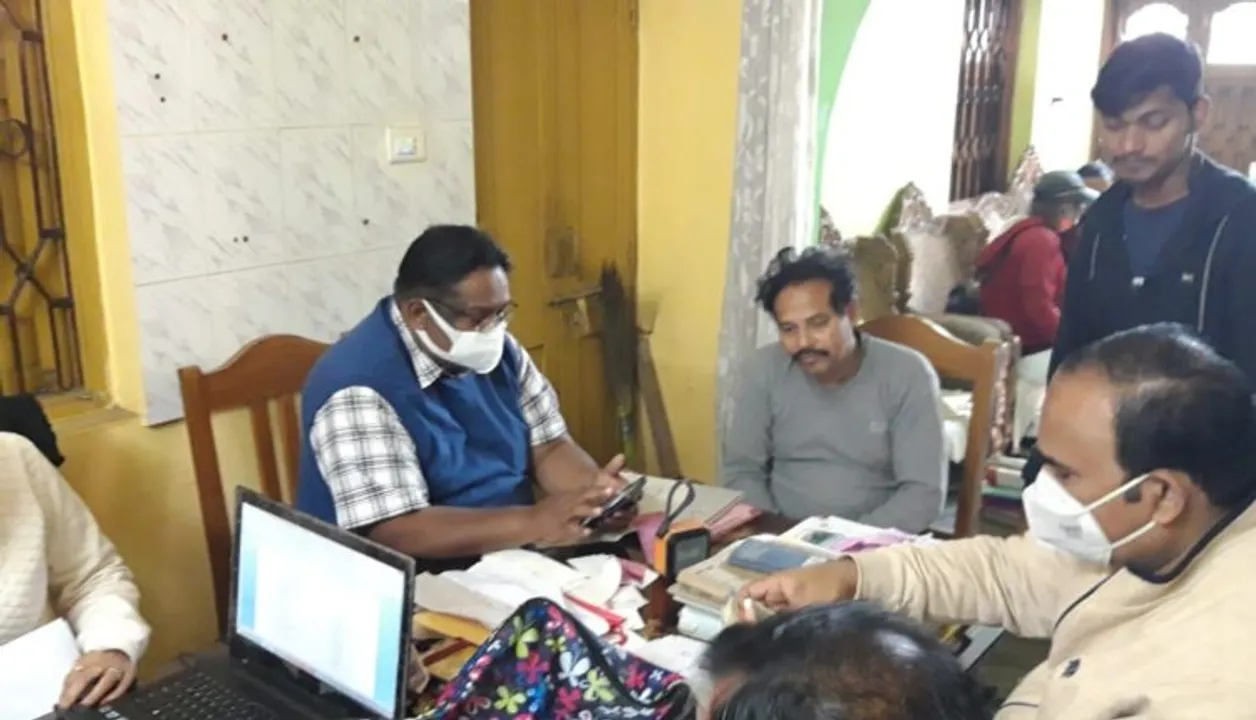  Rourkela Assistant Collector Manoranjan Nayak arrested by Odisha Vigilance in DA case