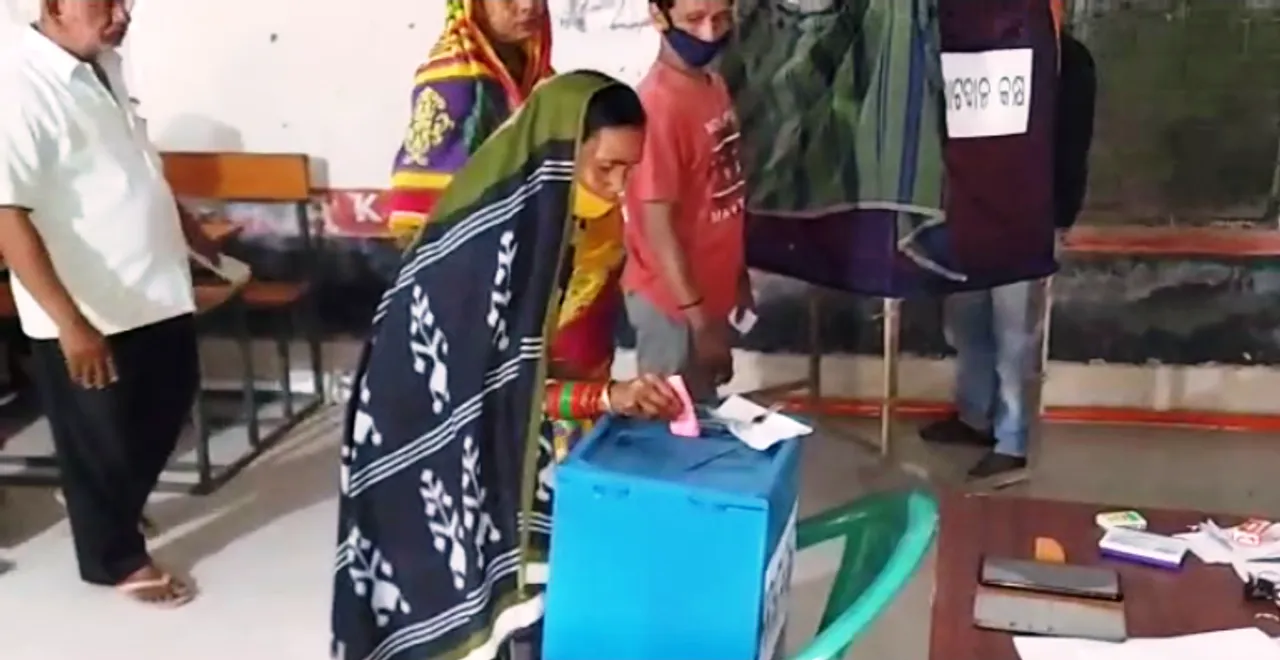  Odisha Panchayat Polls 2nd phase underway; fate of 747 ZP candidates to be sealed