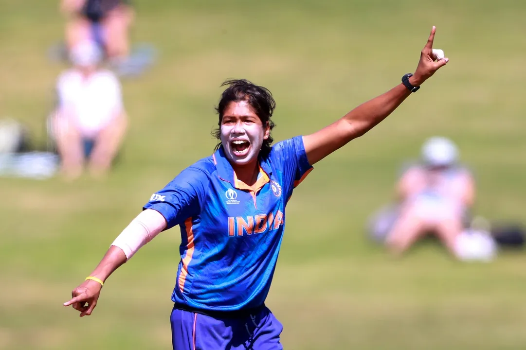  Jhulan Goswami becomes joint leading wicket-taker in Women's Cricket World Cup history. 