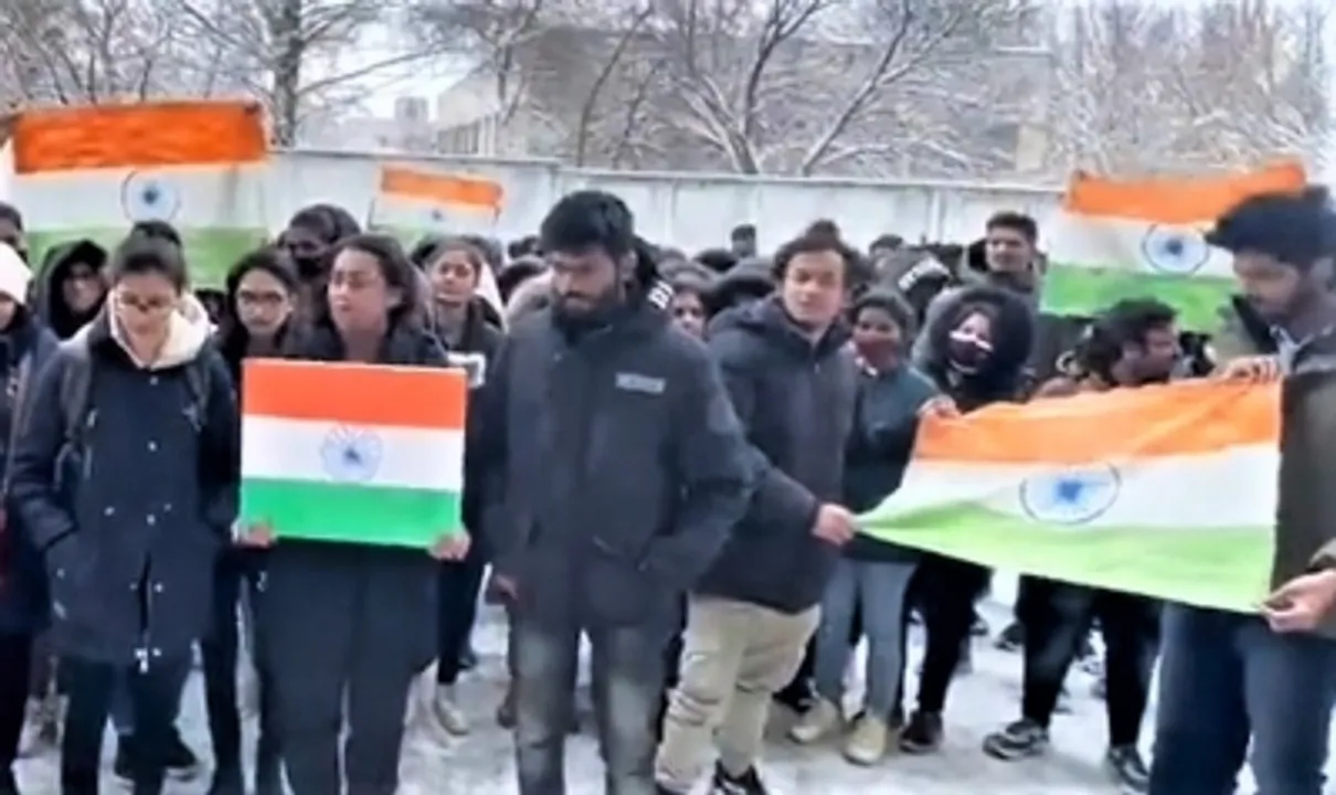  All 694 Indian students evacuated from Ukraine's Sumy
