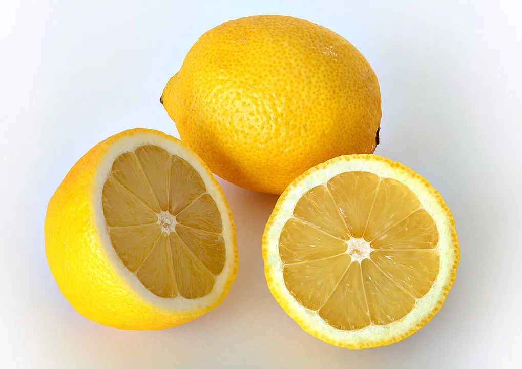 With cost of lemons touching Rs 400 per kg, lemonade now a luxury drink in Jaipur