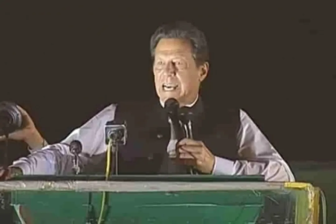  Imran Khan's long march reaches Islamabad after day-long battle with law enforcers