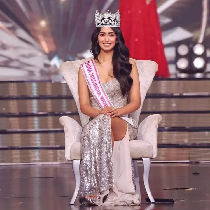  Sini Shetty crowned Femina Miss India World 2022