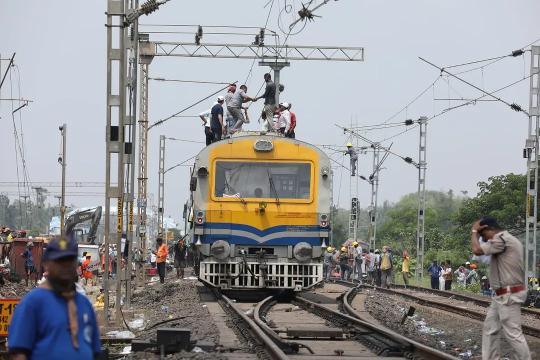  Indian Railways suspends all train operations to Bangladesh
