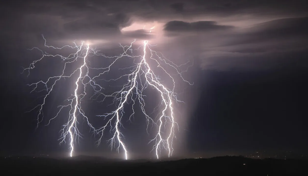  IMD predicts thunderstorm in 13 Odisha districts on April 20
