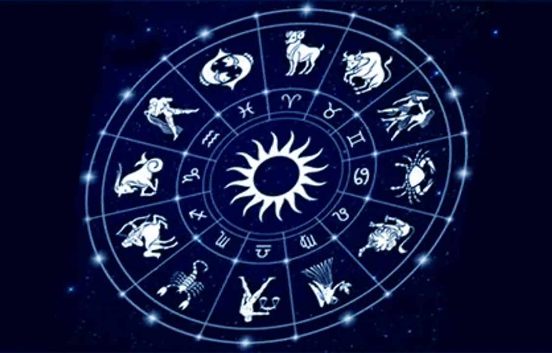  Horoscope Today, 4 August 2024, Rashifal, Lucky Colour, Auspicious Time for Zodiac Signs