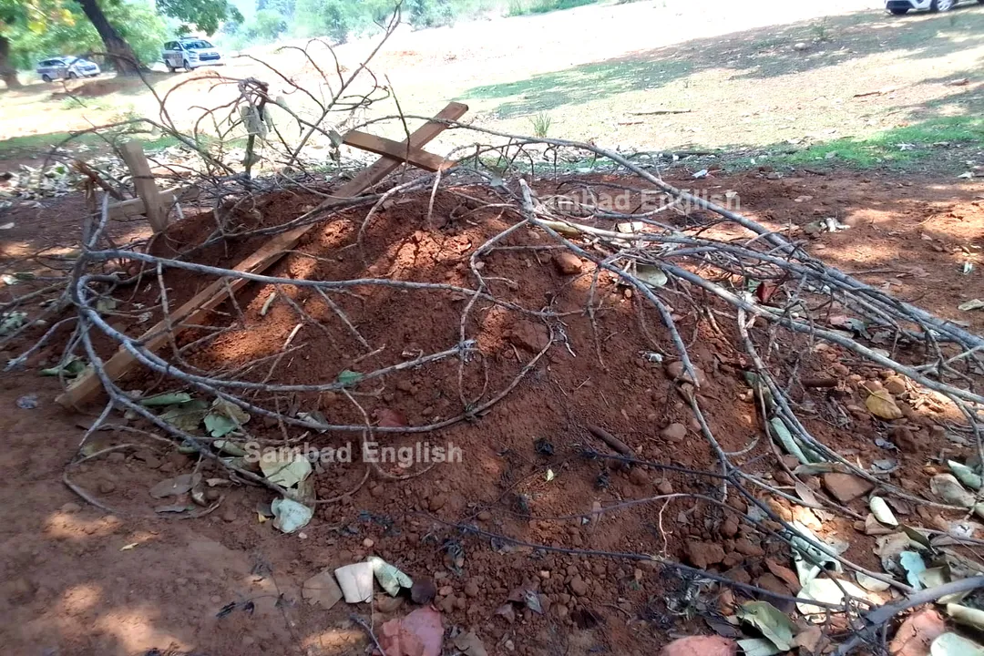  Man ‘strangles his wife to death’ in Odisha’s Sundargarh; police exhume body after 4 days