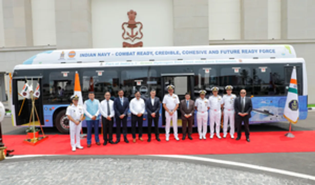  Indian Oil hands over hydrogen fuel bus to Navy for test run