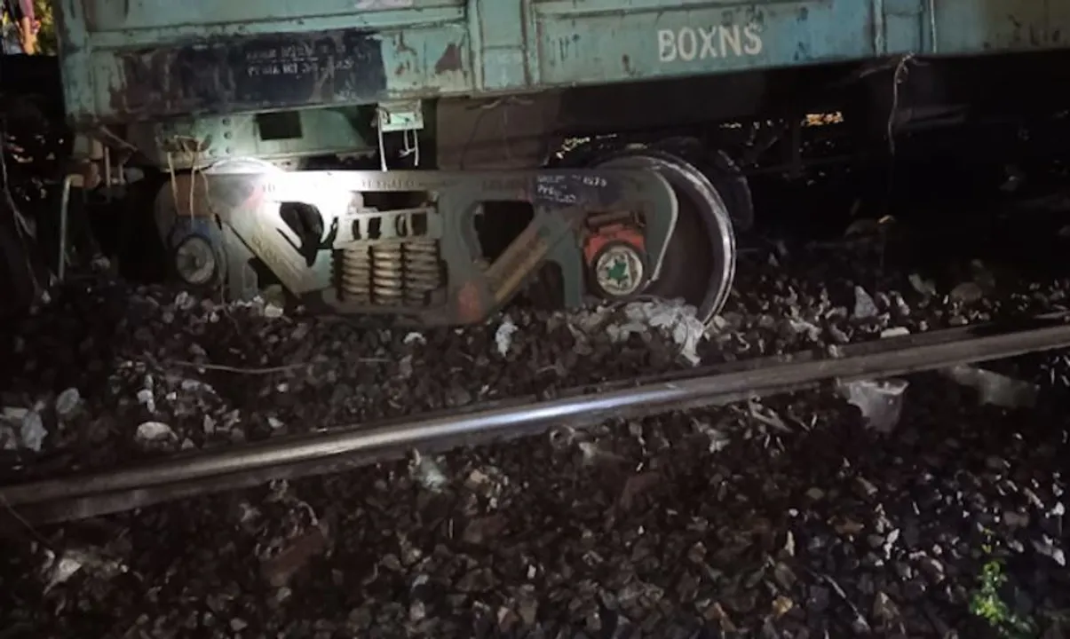  Goods train derails at Mancheswar Station in Bhubaneswar; train services affected