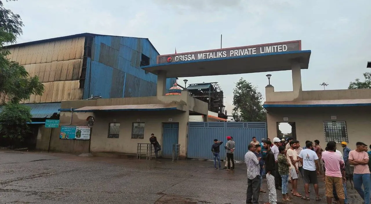 Worker dies, 6 hospitalized as toxic gas leaks at plant in Odisha's Jharsuguda