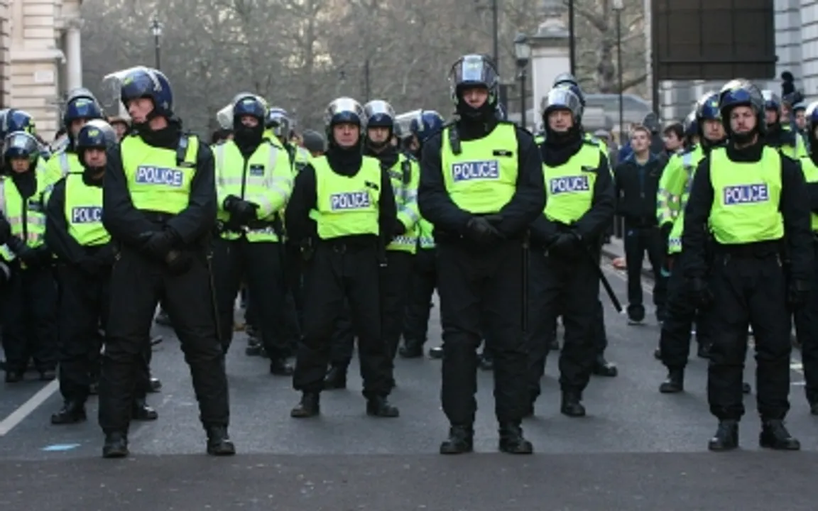 UK Police arrest 1,000 people following riots