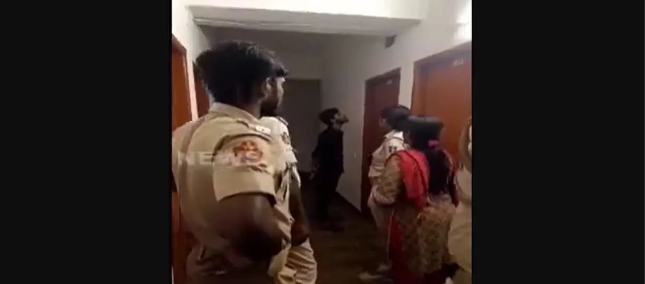  Bhubaneswar woman catches husband red-handed with two girls in OYO hotel